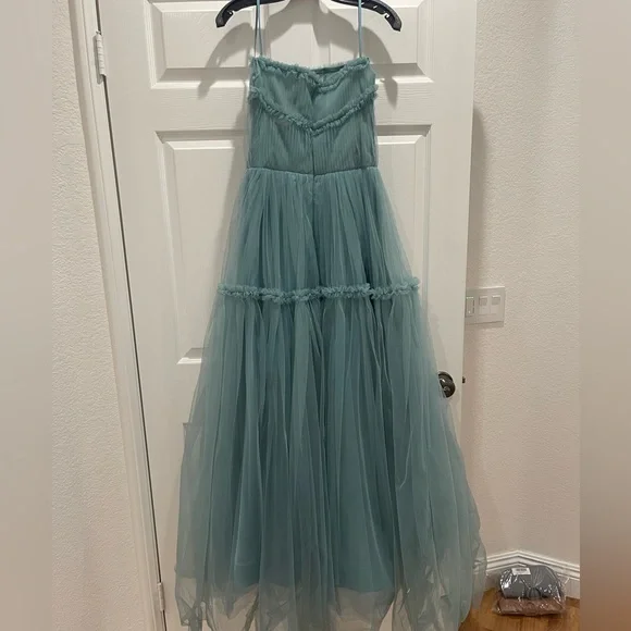 MILLA INSPIRED CUSTOM GOWN DRESS - Picture 4 of 6